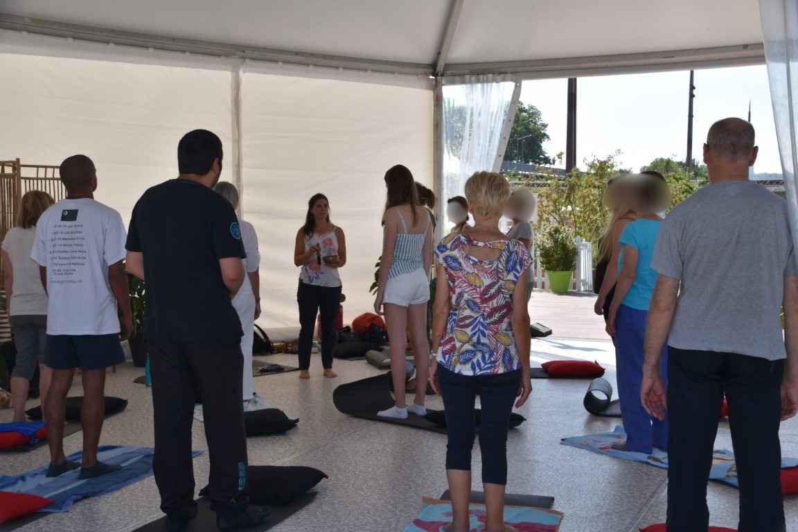 atelier de groupe bien etre et relaxation a rolleboise 78 avec caroline do van